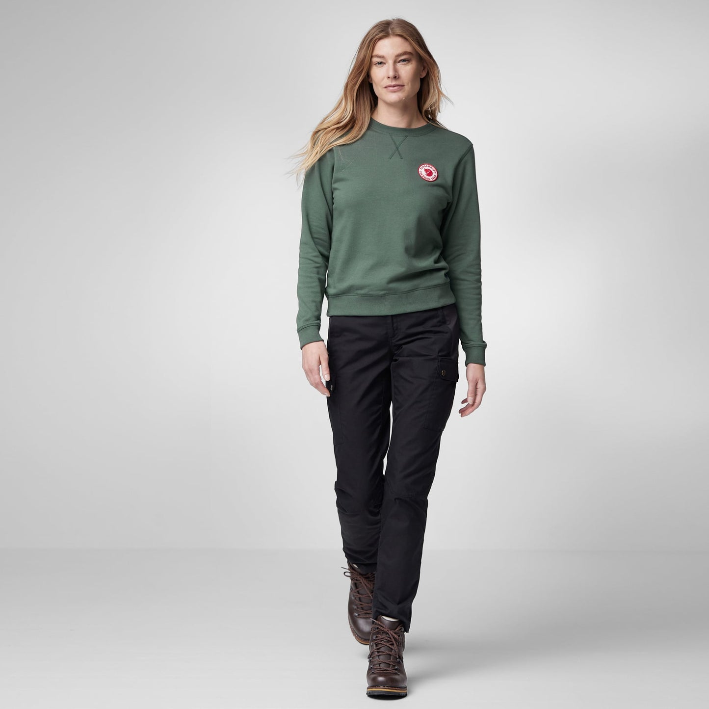 1960 LOGO BADGE SWEATER W - US 9311