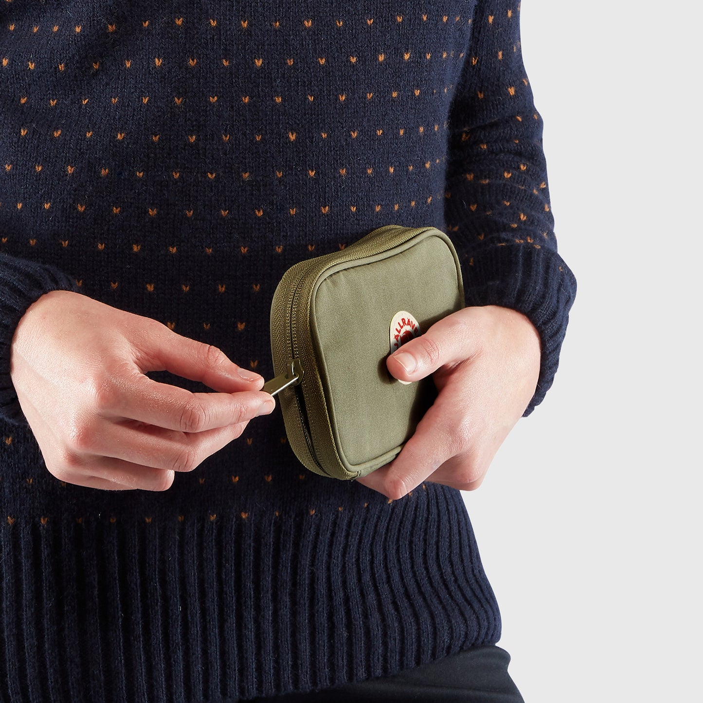 KÅNKEN TRAVEL WALLET - US 4118