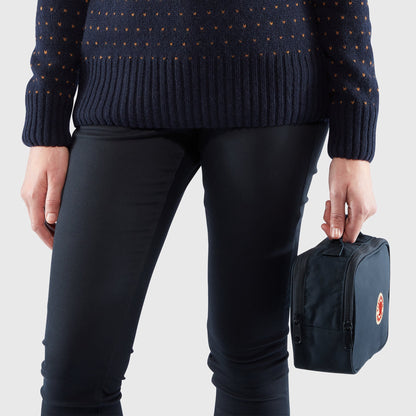 KÅNKEN TOILETRY BAG - US 4901