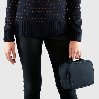 KÅNKEN TOILETRY BAG - US 5533