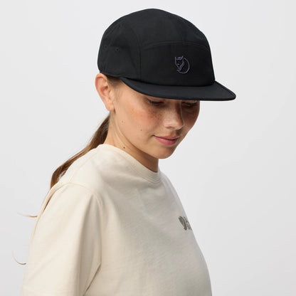 FJÄLLRÄVEN FLAT BRIM CAP - US 6976