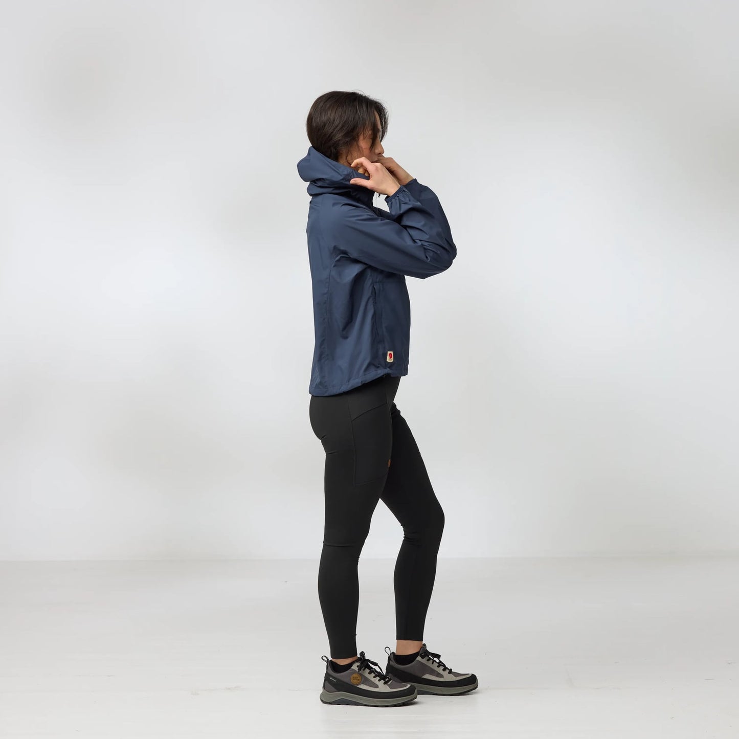 HIGH COAST SHORT WIND HOODIE W - US 5427