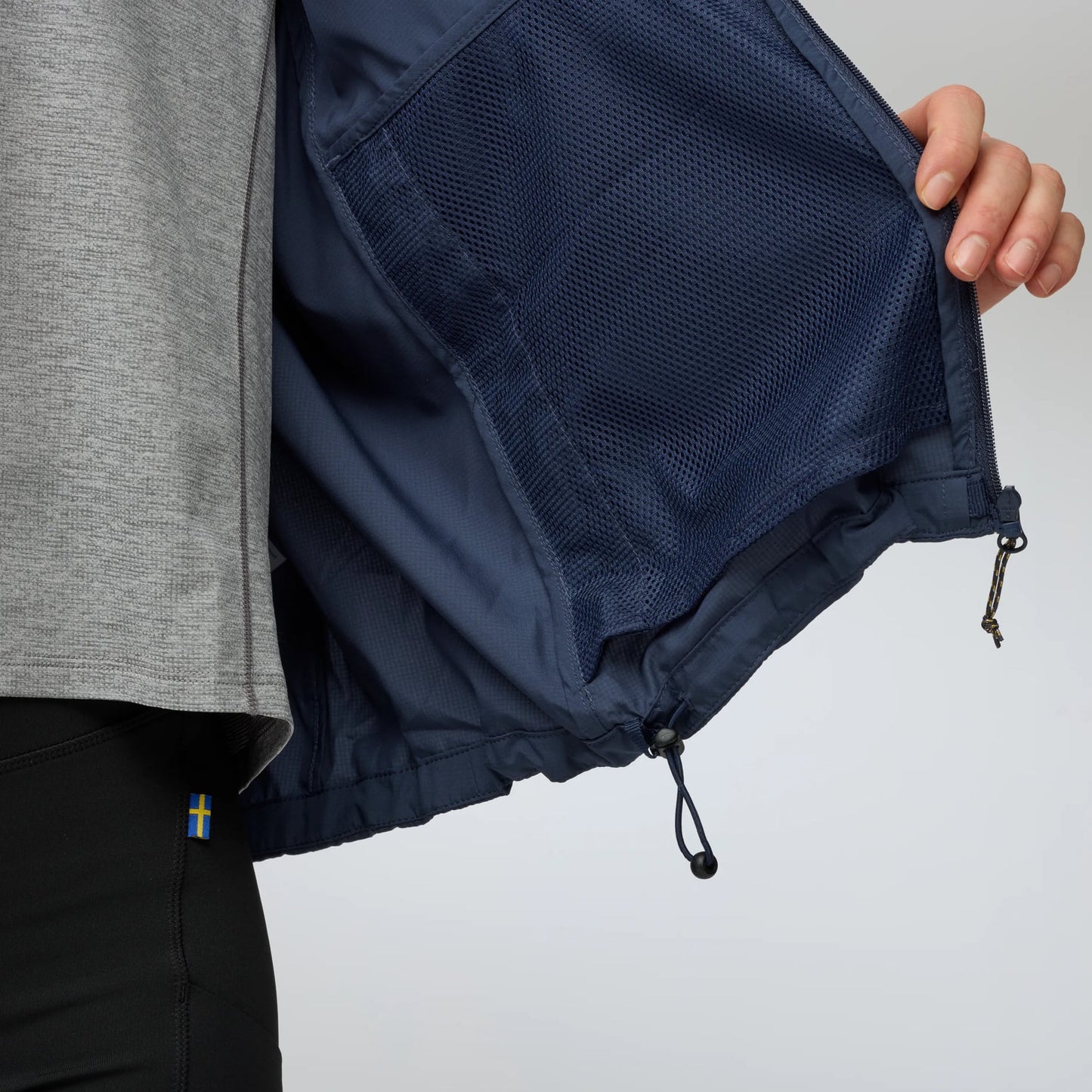 HIGH COAST SHORT WIND HOODIE W - US 8543