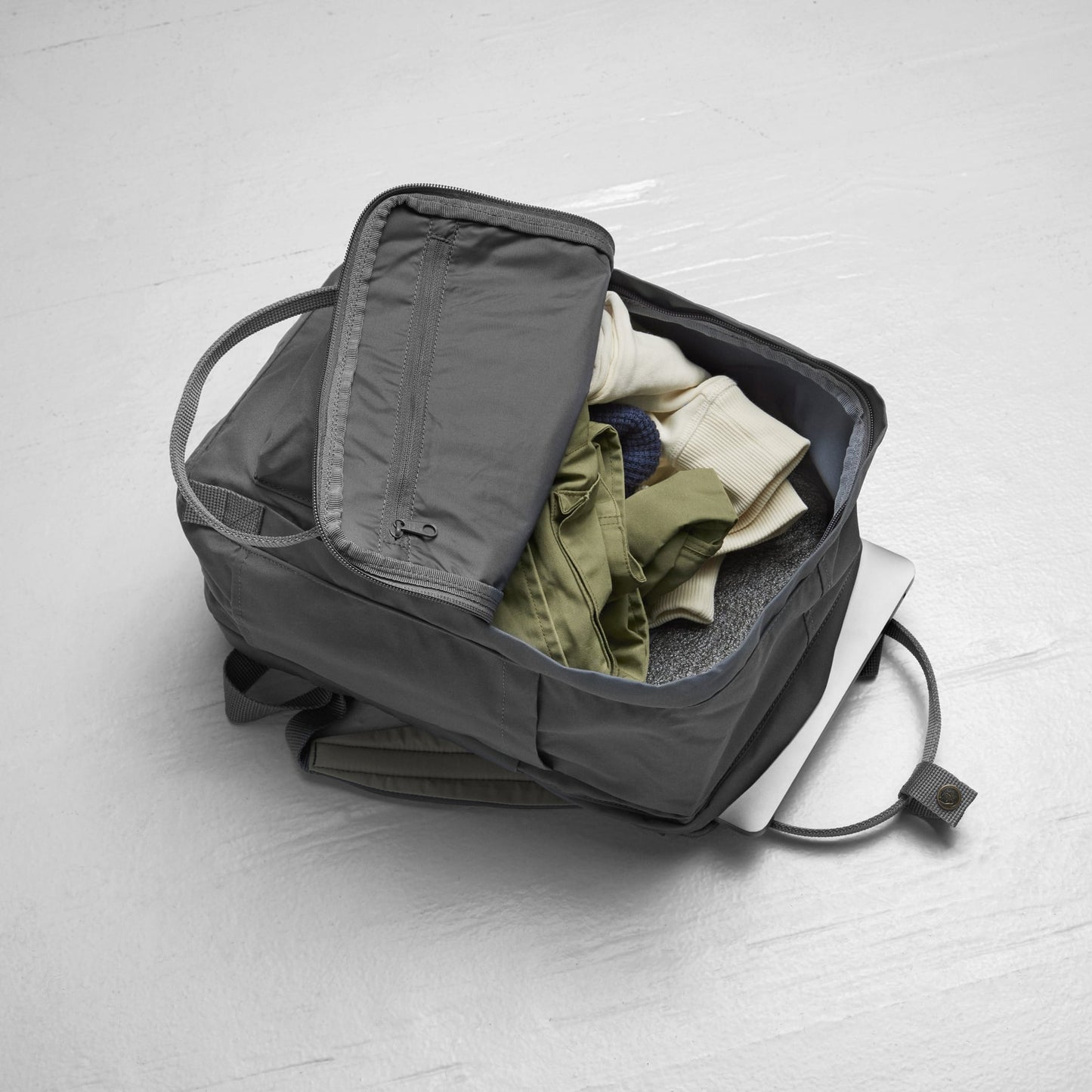 KÅNKEN LAPTOP 13 - US 1568