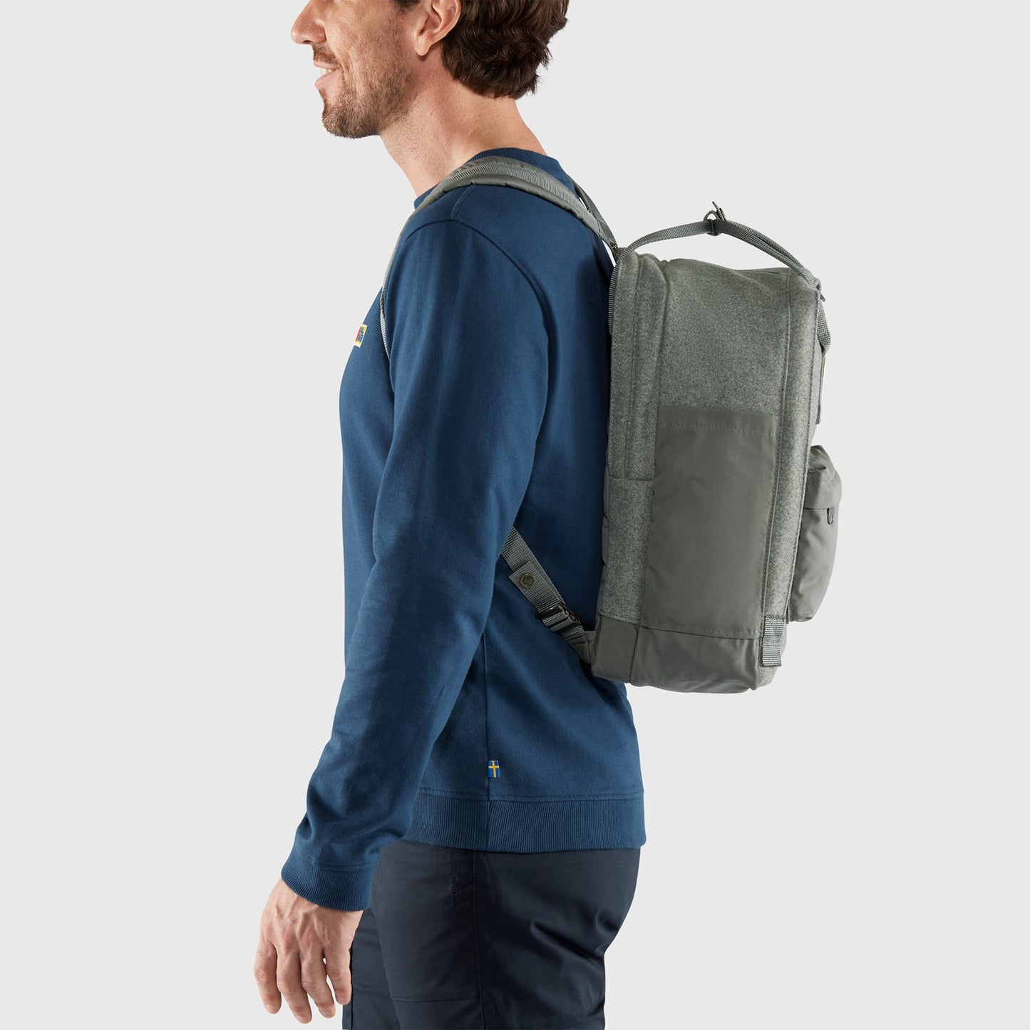 KÅNKEN RE-WOOL LAPTOP 15" - US 0249