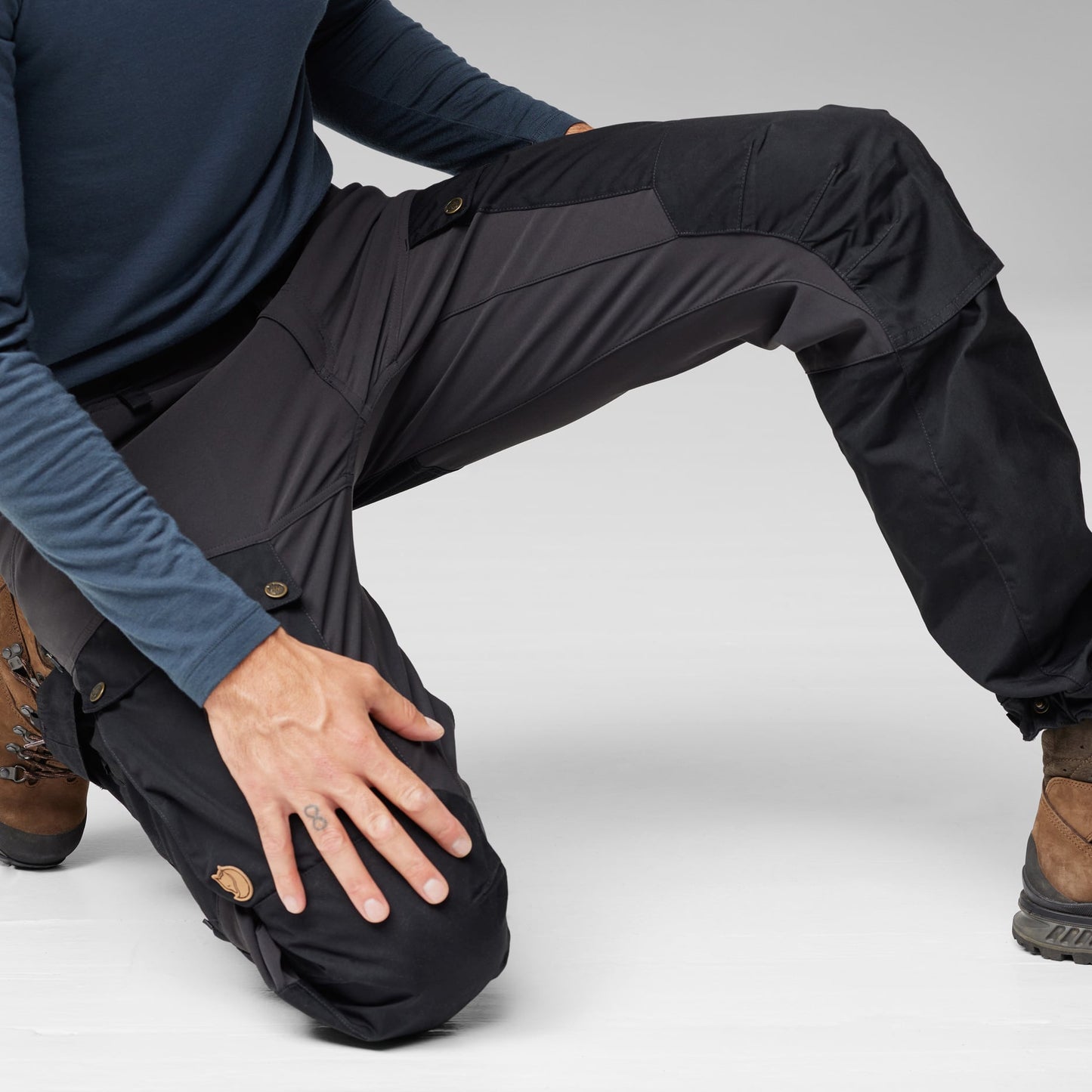 KEB TROUSERS M - US 2727