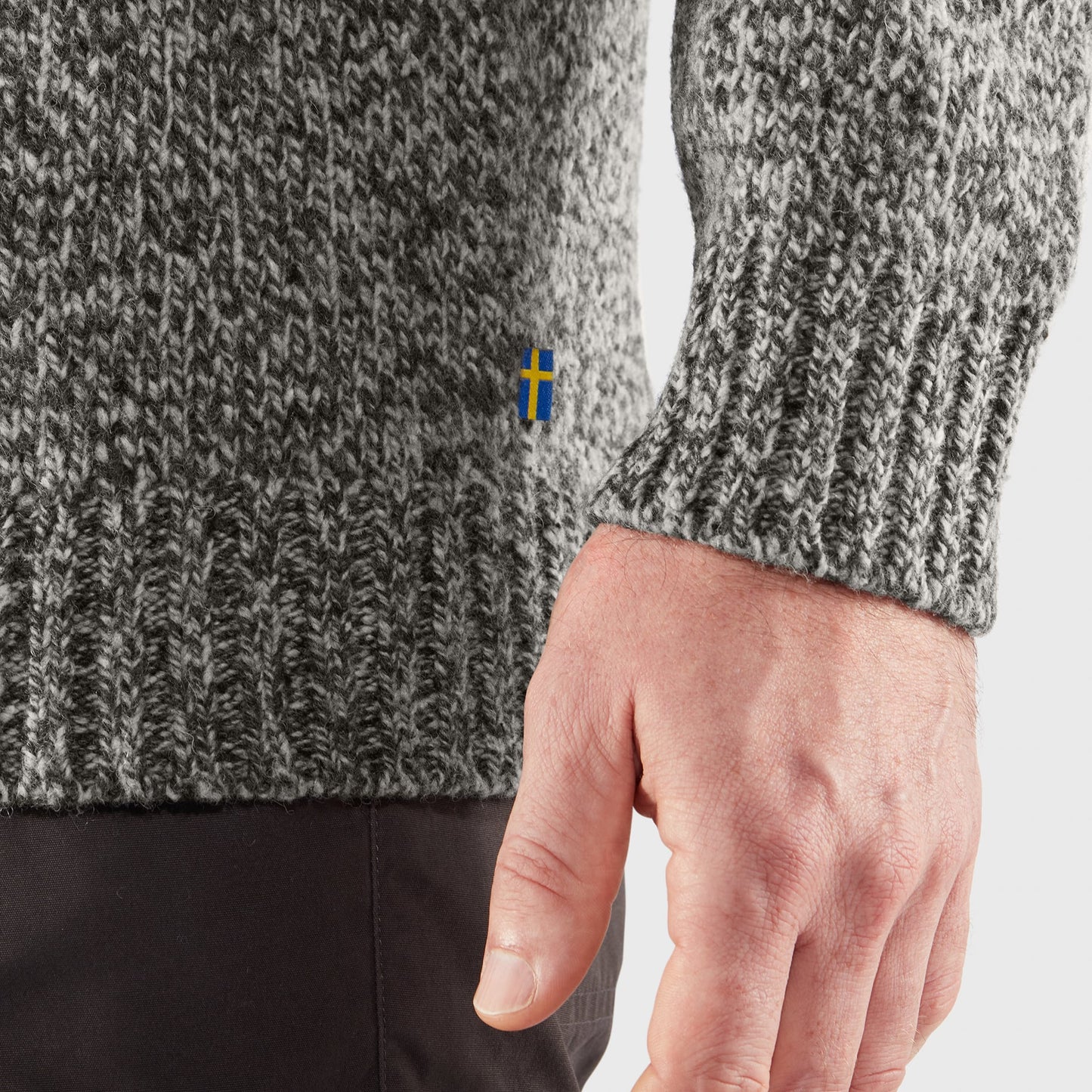 LADA ROUND-NECK SWEATER M - US 6445