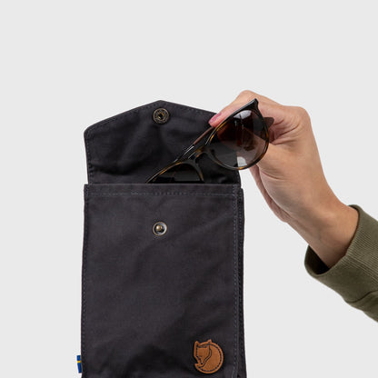POCKET - US 8698